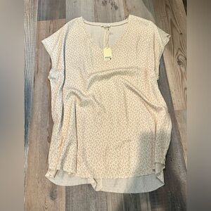 NEW JODIFL Animal Print Cream Sleeveless Relaxed Tunic Top